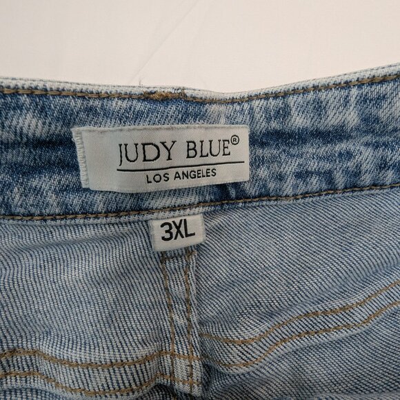 RARE Judy Blue Plus Size Star Print Mid Rise Shorts Size 3XL Blue - Picture 15 of 17